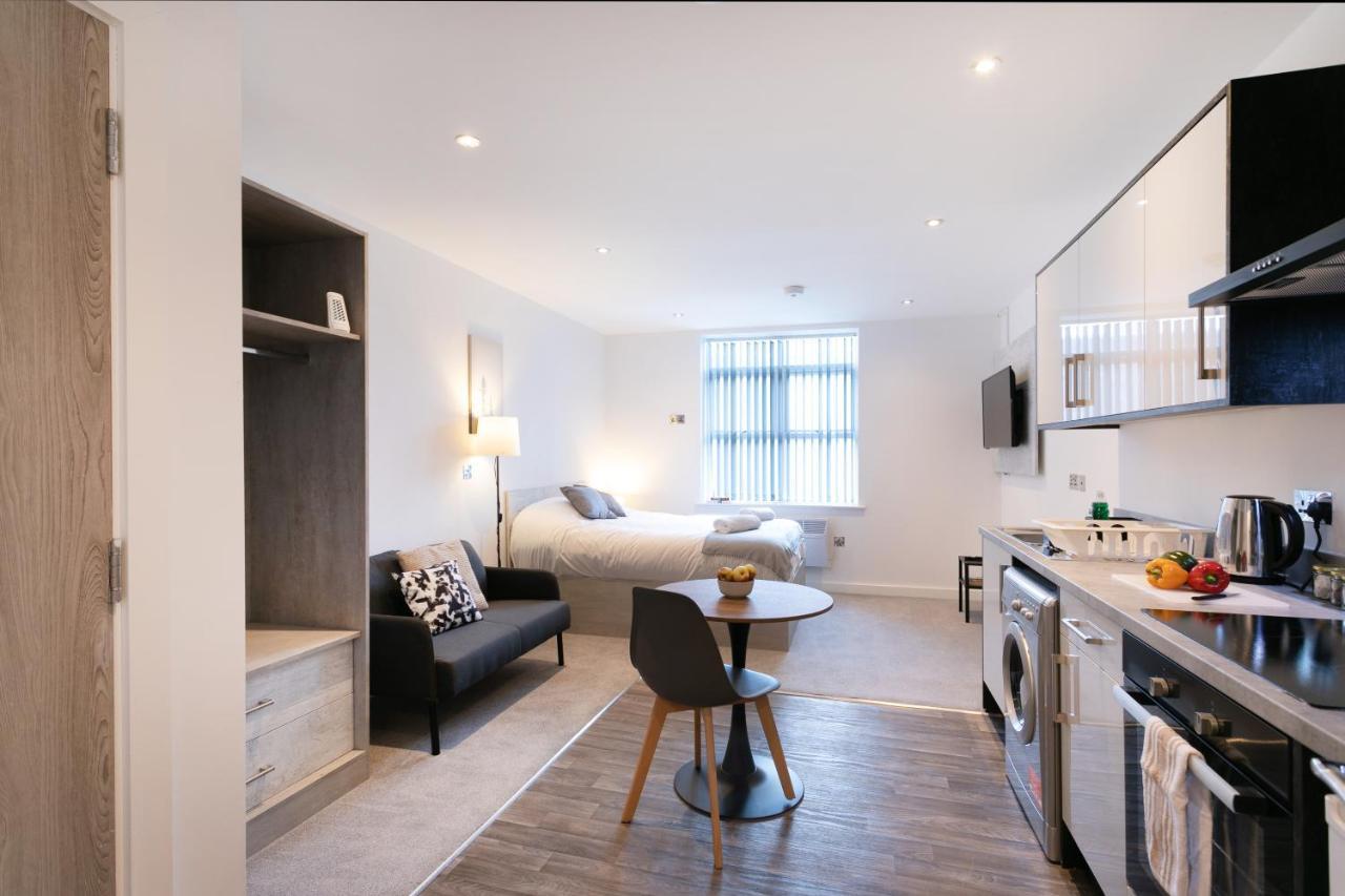 Hoemli Smart City Centre Apartment Leicester Esterno foto