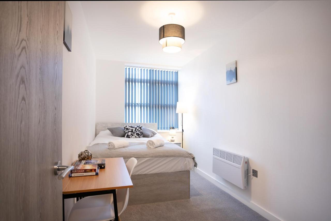Hoemli Smart City Centre Apartment Leicester Esterno foto