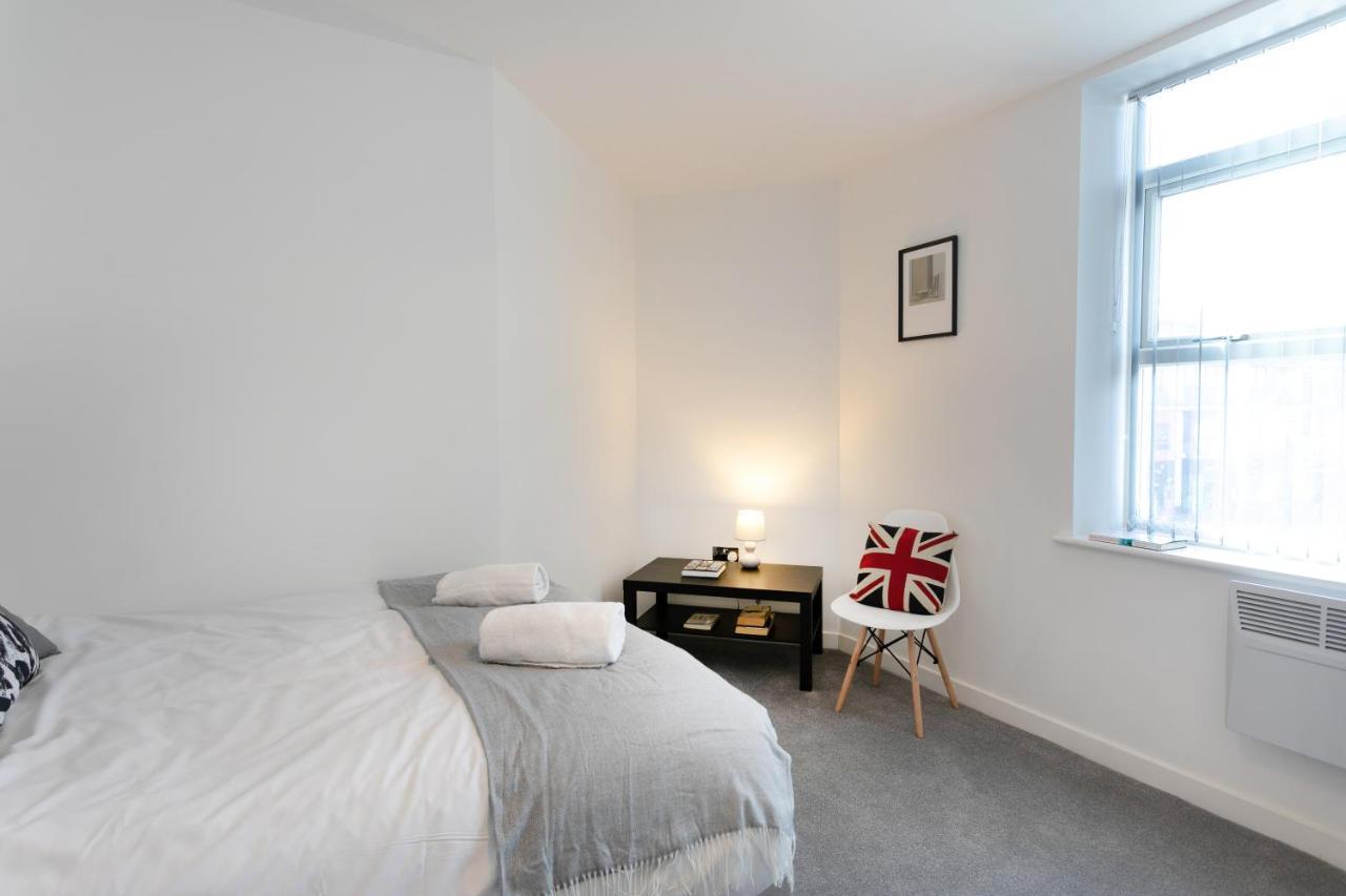 Hoemli Smart City Centre Apartment Leicester Esterno foto