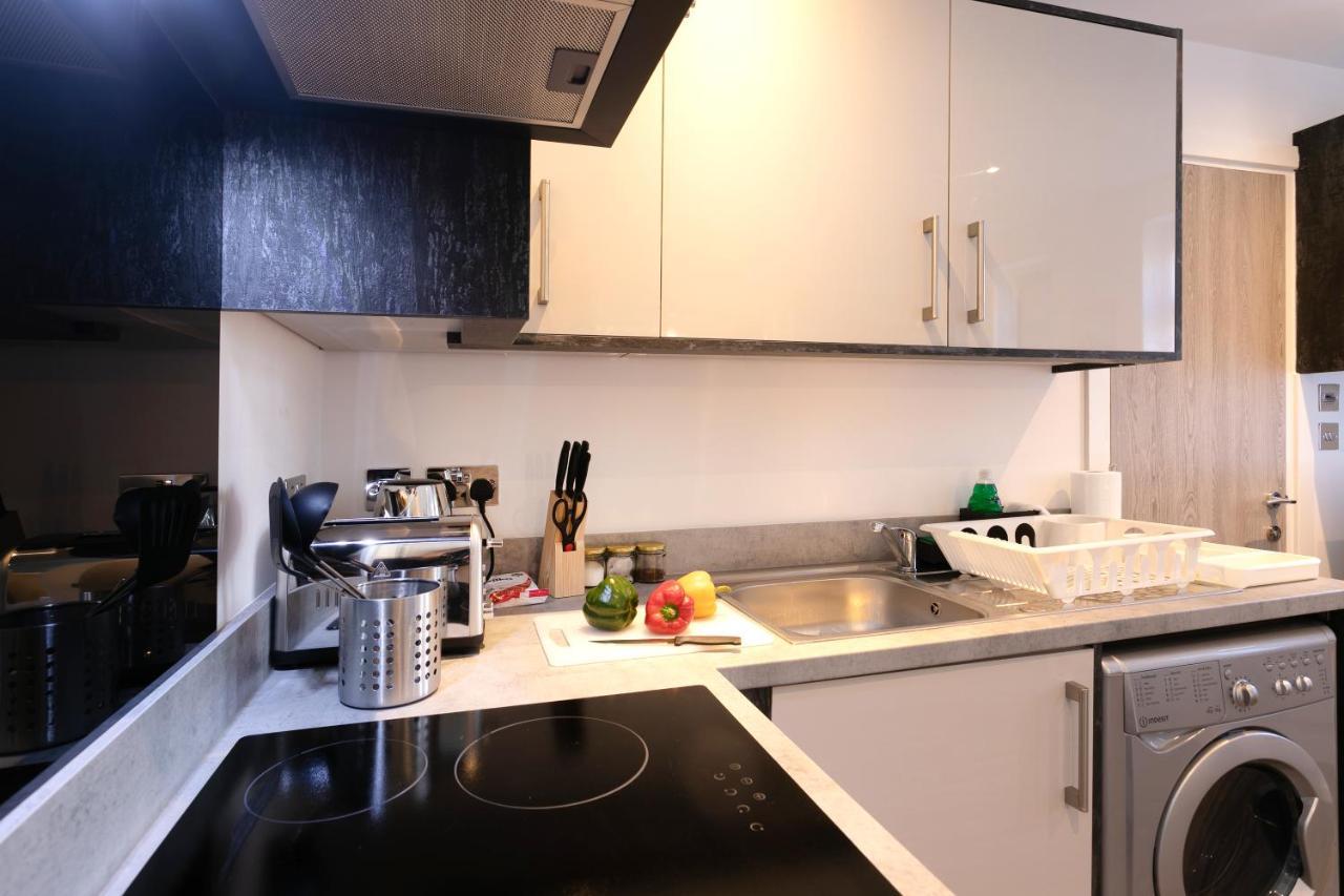 Hoemli Smart City Centre Apartment Leicester Esterno foto