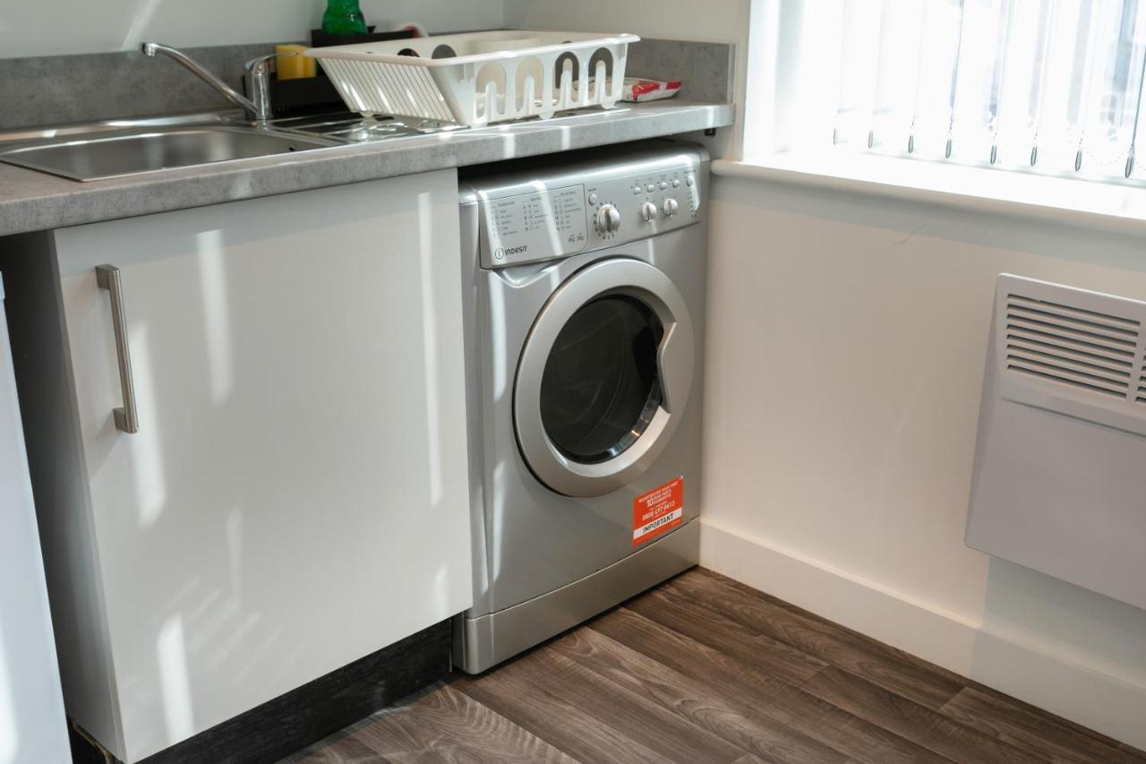 Hoemli Smart City Centre Apartment Leicester Esterno foto