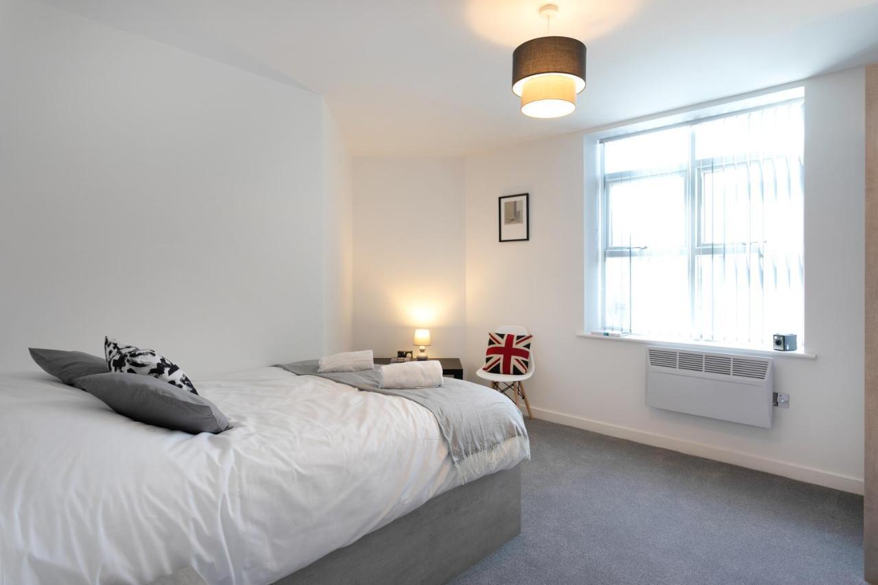 Hoemli Smart City Centre Apartment Leicester Esterno foto