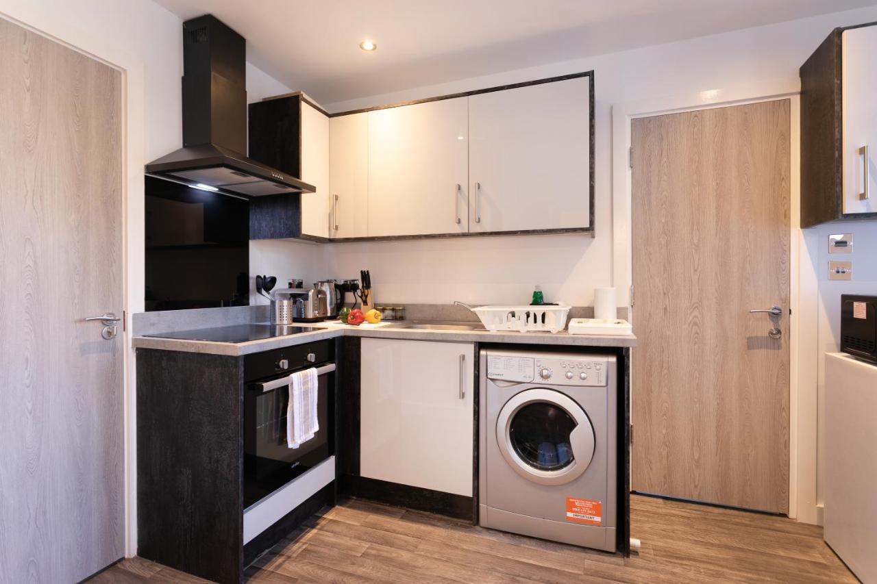 Hoemli Smart City Centre Apartment Leicester Esterno foto