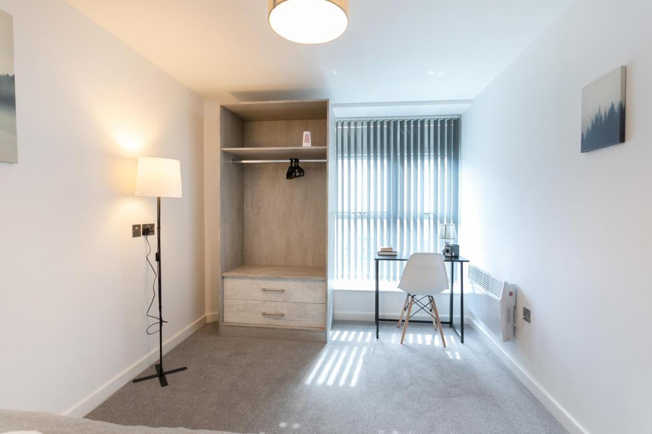Hoemli Smart City Centre Apartment Leicester Esterno foto